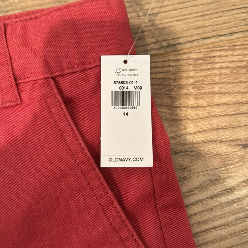 NWT Old Navy Boys Red Shorts Size 14